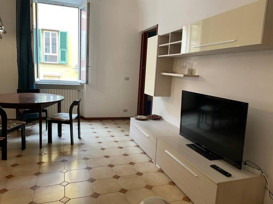 Appartamento In Centro Storico Finale Ligure Εξωτερικό φωτογραφία